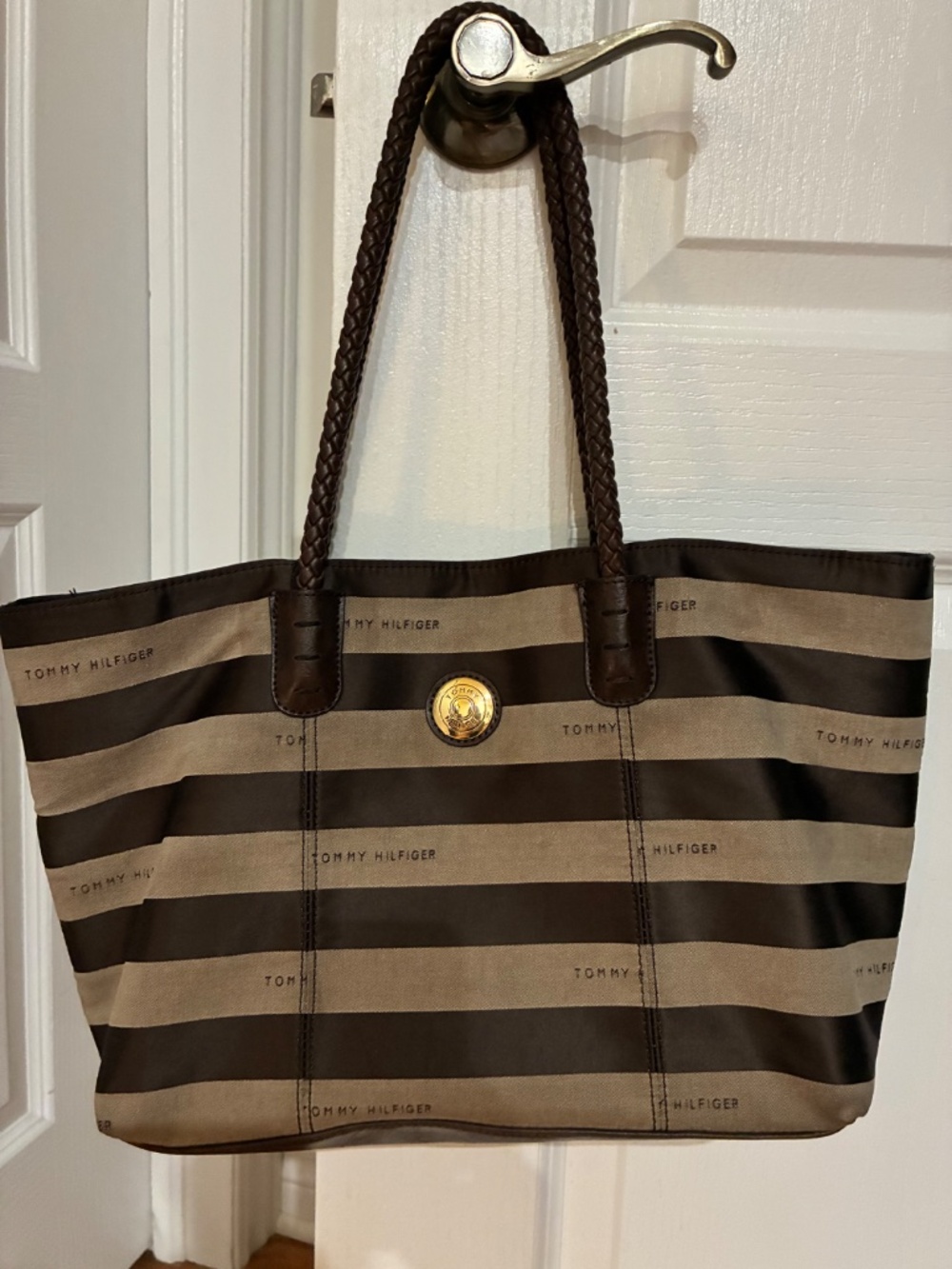 Tommy Hilfiger Tote